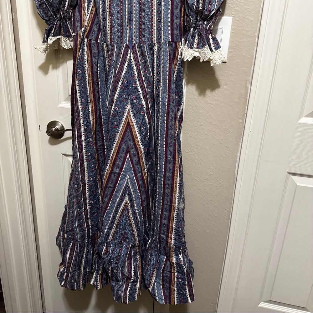 VINTAGE HANDMADE DRESS - Picture 15 of 15
